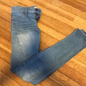 Hollister jeans